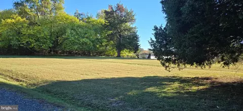 36685 Owens Dr, Chaptico, MD 20621 photo 3