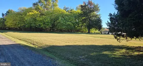 36685 Owens Dr, Chaptico, MD 20621 photo 4
