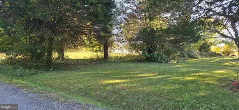 36685 Owens Dr, Chaptico, MD 20621 photo 6
