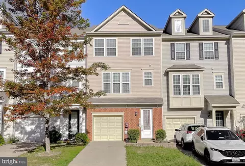 44284 Beaver Creek Dr, California, MD 20619