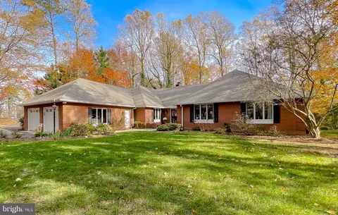 23734 Kingston Creek Rd, California, MD 20619