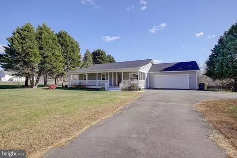 26282 Rio Bravo Ln, Mechanicsville, MD 20659