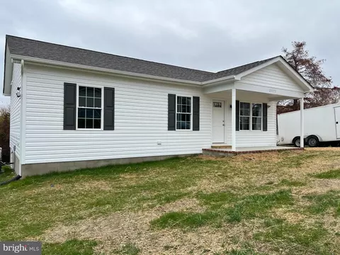 23173 Hilltop Dr, Bushwood, MD 20618