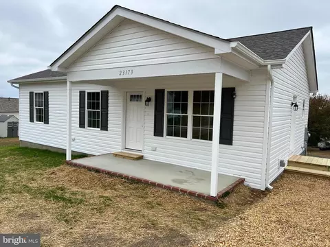 23173 Hilltop Dr, Bushwood, MD 20618