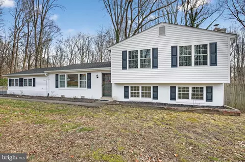 39441 Oak Ct, Mechanicsville, MD 20659