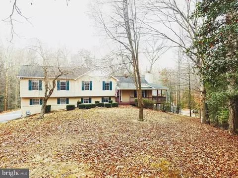 25845 Cusic Ln, Mechanicsville, MD 20659