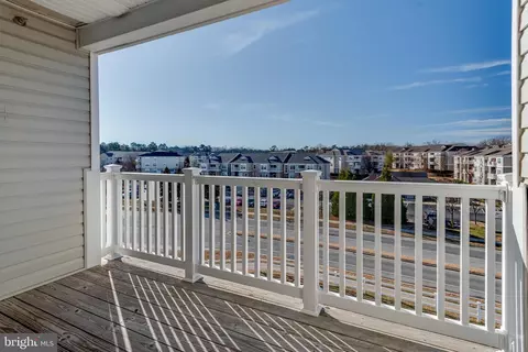 23560 F D R Blvd #402, California, MD 20619