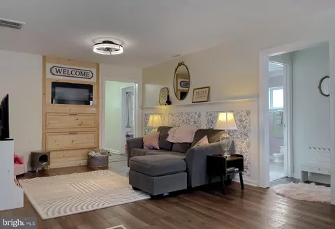 Entry Way - 17262 Larimer St, Piney Point, MD 20674 photo 5 of 7