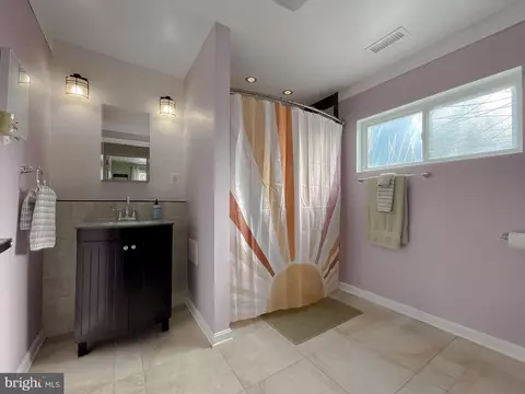 Bath - 17262 Larimer St, Piney Point, MD 20674 photo 4 of 6