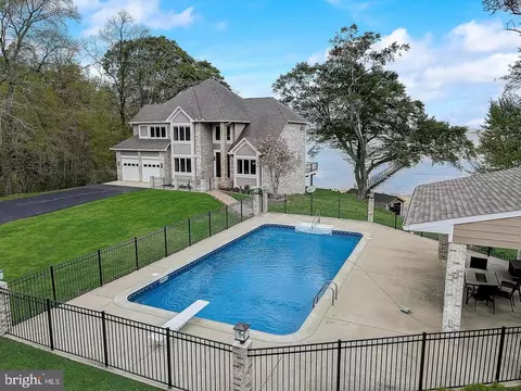 45118 Saint Cuthbert Farm Rd, Hollywood, MD 20636