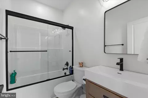Bath - 16242 Thomas Rd, Piney Point, MD 20674 photo 1 of 4
