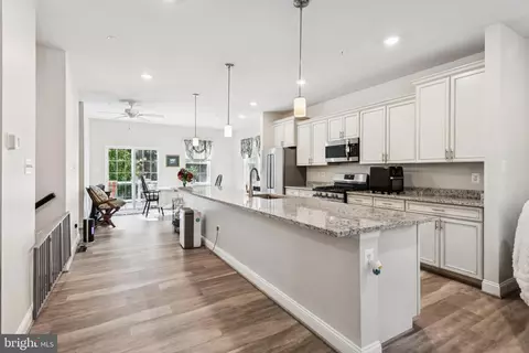 45429 Englewood Way, California, MD 20619