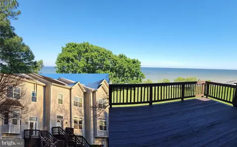 48407 Surfside Dr, Lexington Park, MD 20653