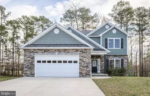21466 Colleen Pl, Lexington Park, MD 20653