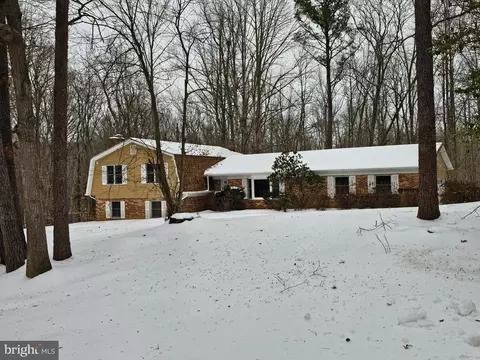 26314 Forest Hall Dr, Mechanicsville, MD 20659
