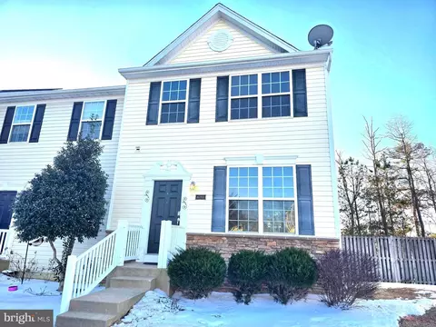 46395 Shining Willow Ln #D, Lexington Park, MD 20653