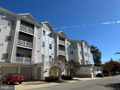 23520 F D R Blvd #306, California, MD 20619
