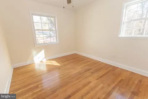 Bedroom - 49151 Wynne Rd, Ridge, MD 20680 photo 3 of 5