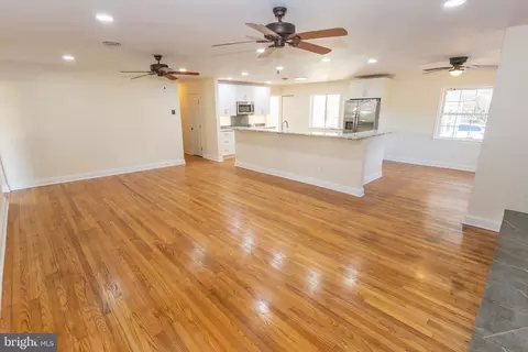 Living - 49151 Wynne Rd, Ridge, MD 20680 photo 8 of 13