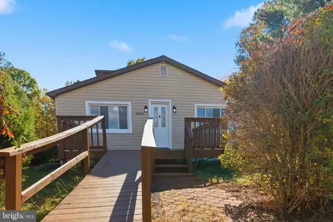 48925 Chisleytown Rd, Saint Inigoes, MD 20684