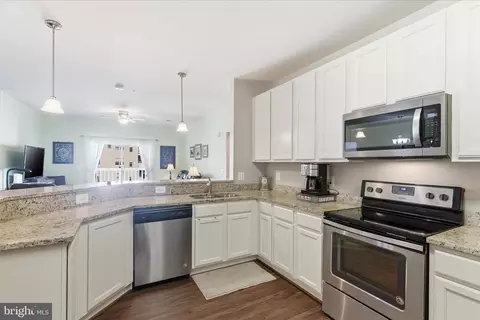 23540 F D R Blvd #309, California, MD 20619