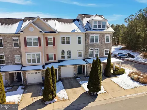 22706 Bayside Way, California, MD 20619
