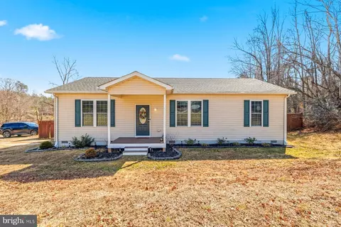 44615 Reeder Sanders Ln, Hollywood, MD 20636