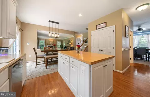 18747 Vernon Ct, Drayden, MD 20630 photo 14