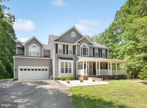 18747 Vernon Ct, Drayden, MD 20630