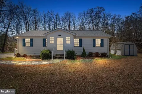 23311 Point Lookout Rd, Leonardtown, MD 20650