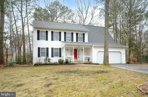44093 Redbud Ln, California, MD 20619