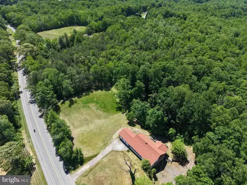 38309 Golden Beach Rd, Mechanicsville, MD 20659