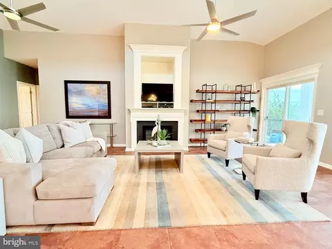 Living - 16363 Ball Point Rd, Piney Point, MD 20674 photo 2 of 8