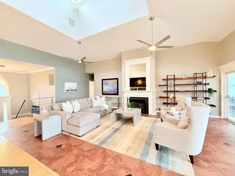 Living - 16363 Ball Point Rd, Piney Point, MD 20674 photo 1 of 8