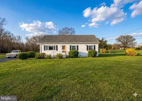 26949 Laurel Grove Rd, Mechanicsville, MD 20659
