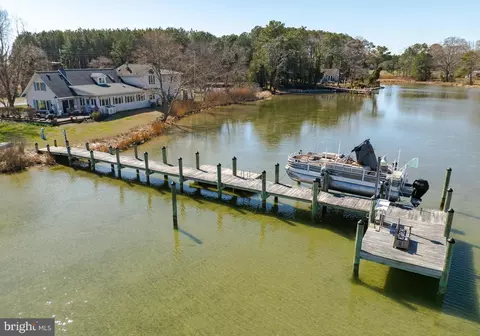 49716 Airedele Rd, Ridge, MD 20680