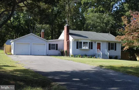 45965 E Sunrise Dr, Lexington Park, MD 20653