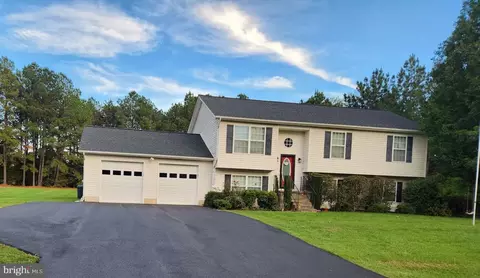 21622 Harrison St, Great Mills, MD 20634