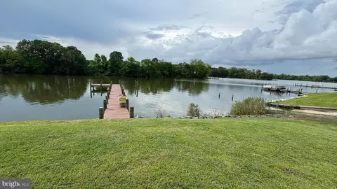 38854 Collinwood Dr, Abell, MD 20606