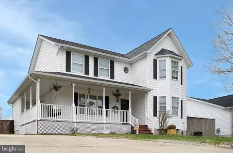 21984 Barkentine Ct, Great Mills, MD 20634