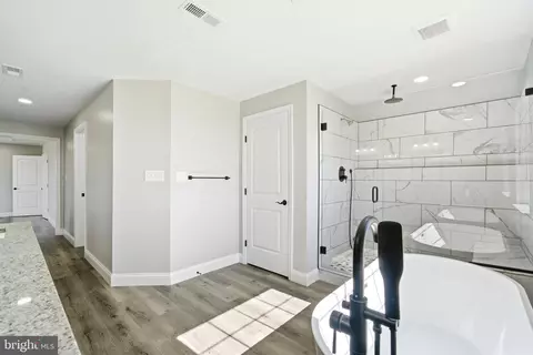 Bath - 49845 Saint Jeromes Pl, Dameron, MD 20628 photo 4 of 5