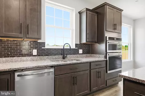Kitchen - 49845 Saint Jeromes Pl, Dameron, MD 20628 photo 3 of 9