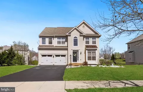 45182 Woodhaven Dr, California, MD 20619