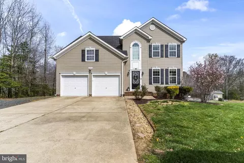 46976 Pembrooke St, Lexington Park, MD 20653