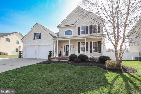 24541 Broad Creek Dr, Hollywood, MD 20636