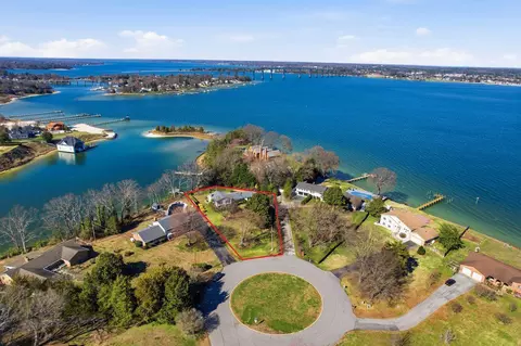 23395 Esperanza Dr, Lexington Park, MD 20653