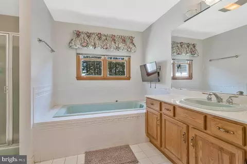 Bath - 49993 Airedele Rd, Ridge, MD 20680 photo 1 of 2