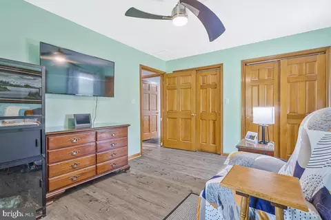 Bedroom - 49993 Airedele Rd, Ridge, MD 20680 photo 3 of 3