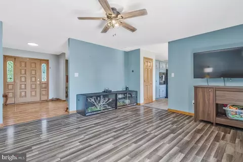 Entry Way - 49993 Airedele Rd, Ridge, MD 20680 photo 1 of 2