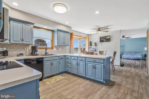 Kitchen - 49993 Airedele Rd, Ridge, MD 20680 photo 1 of 2